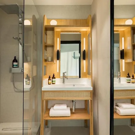 Hotel Firstname Bordeaux, Part Of Jdv By Hyatt Bordeaux